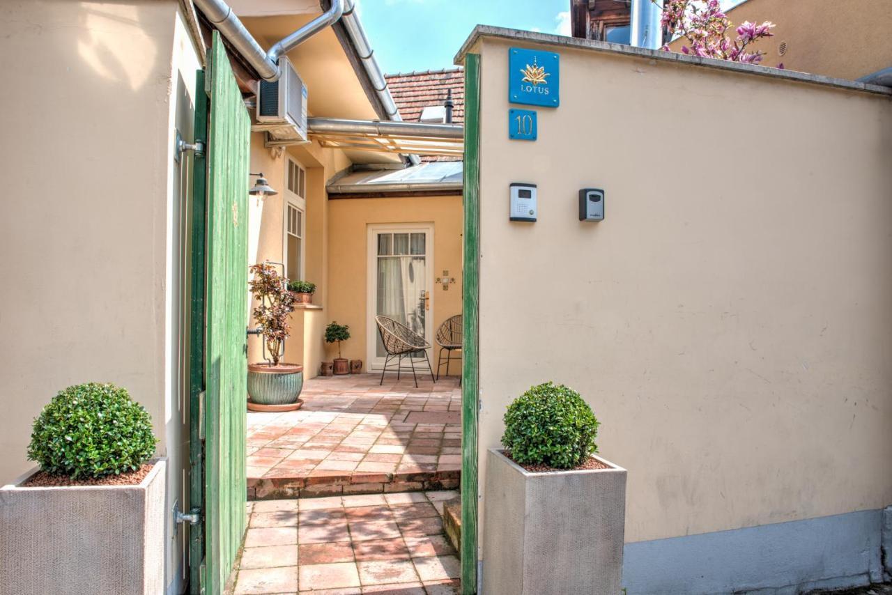 Lotus Apartment Сентендре Экстерьер фото